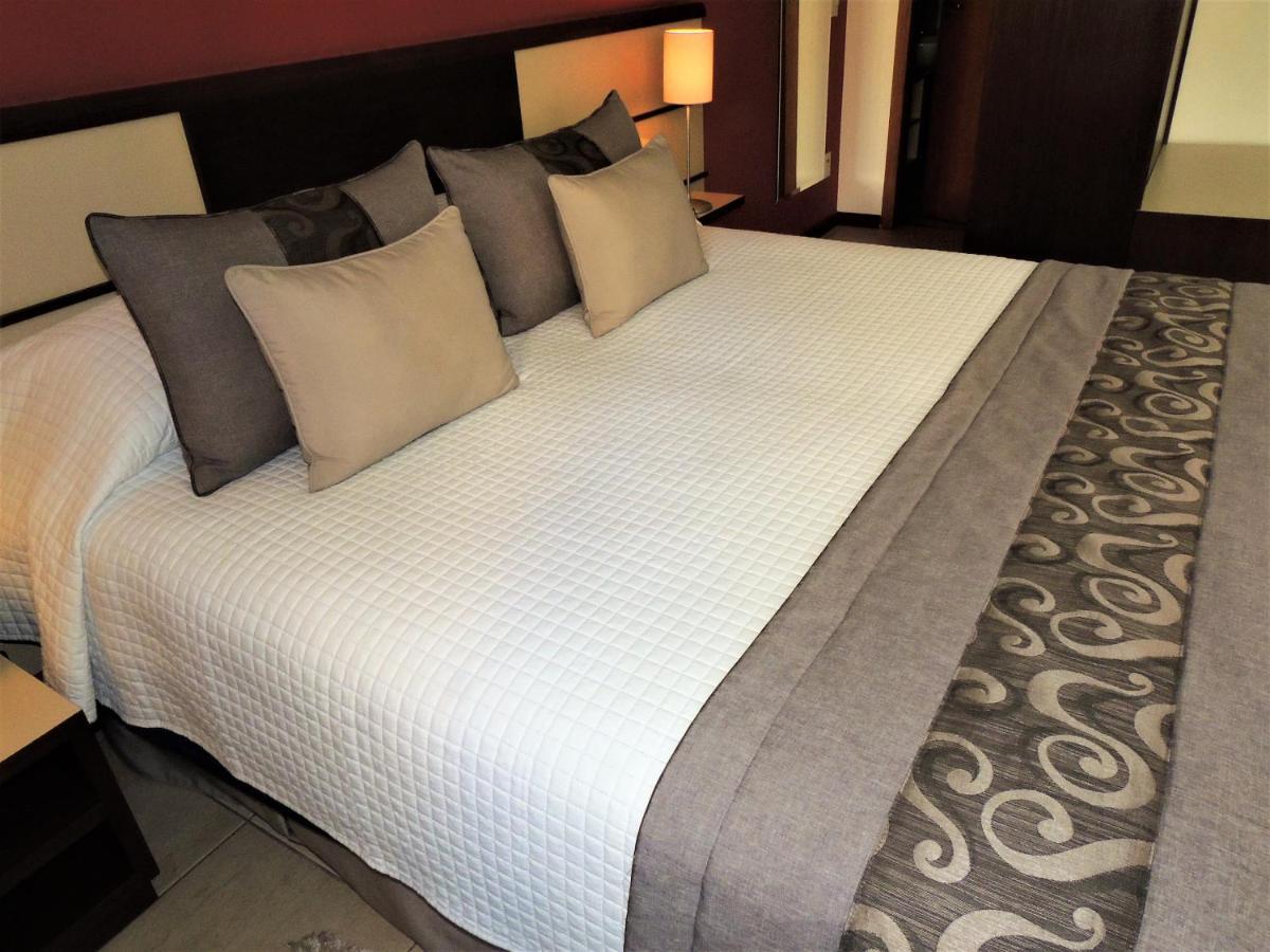 Mondrian Suite Hotel São José dos Campos エクステリア 写真
