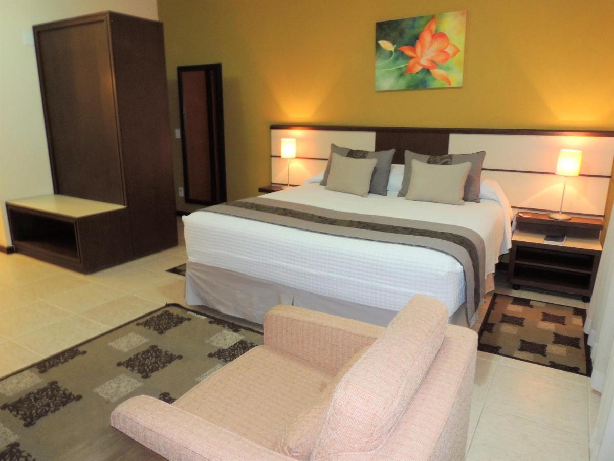 Mondrian Suite Hotel São José dos Campos エクステリア 写真
